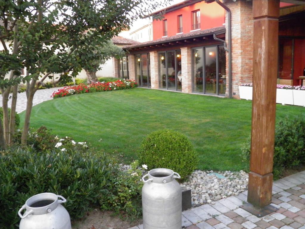 Affittacamere Il Persicone Cornaleto Exterior photo
